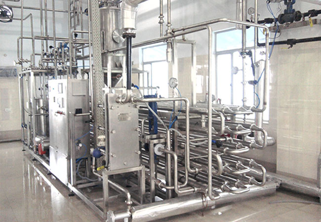 BOTTLE BLOWING STATION